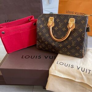 Louis Vuitton Monogram 25 Speedy